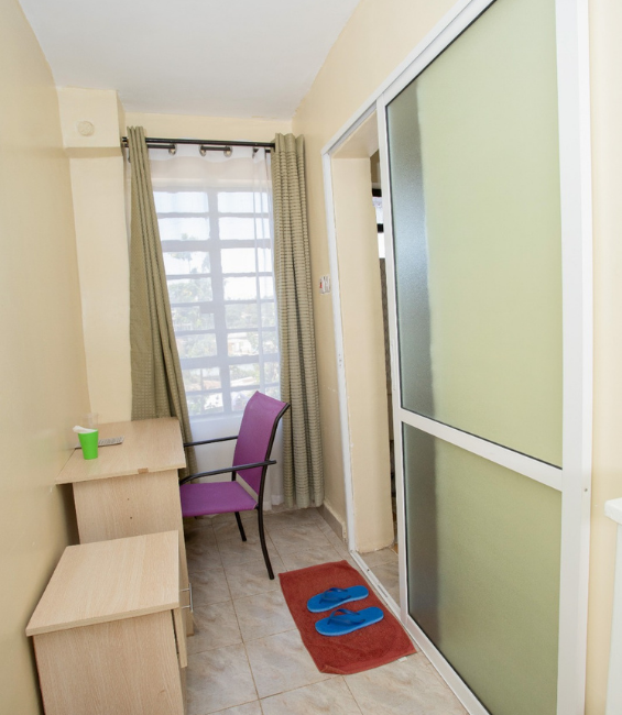 Palm Breeze Posts (22)